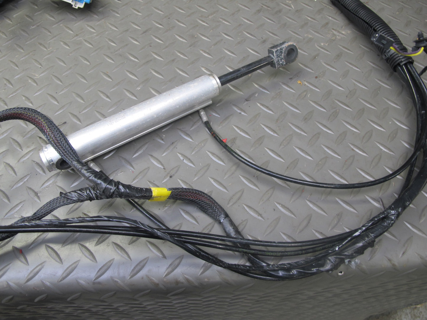 2004-2009 Cadillac XLR Convertible Hard TOP Body Radio Wire Harness Assembly