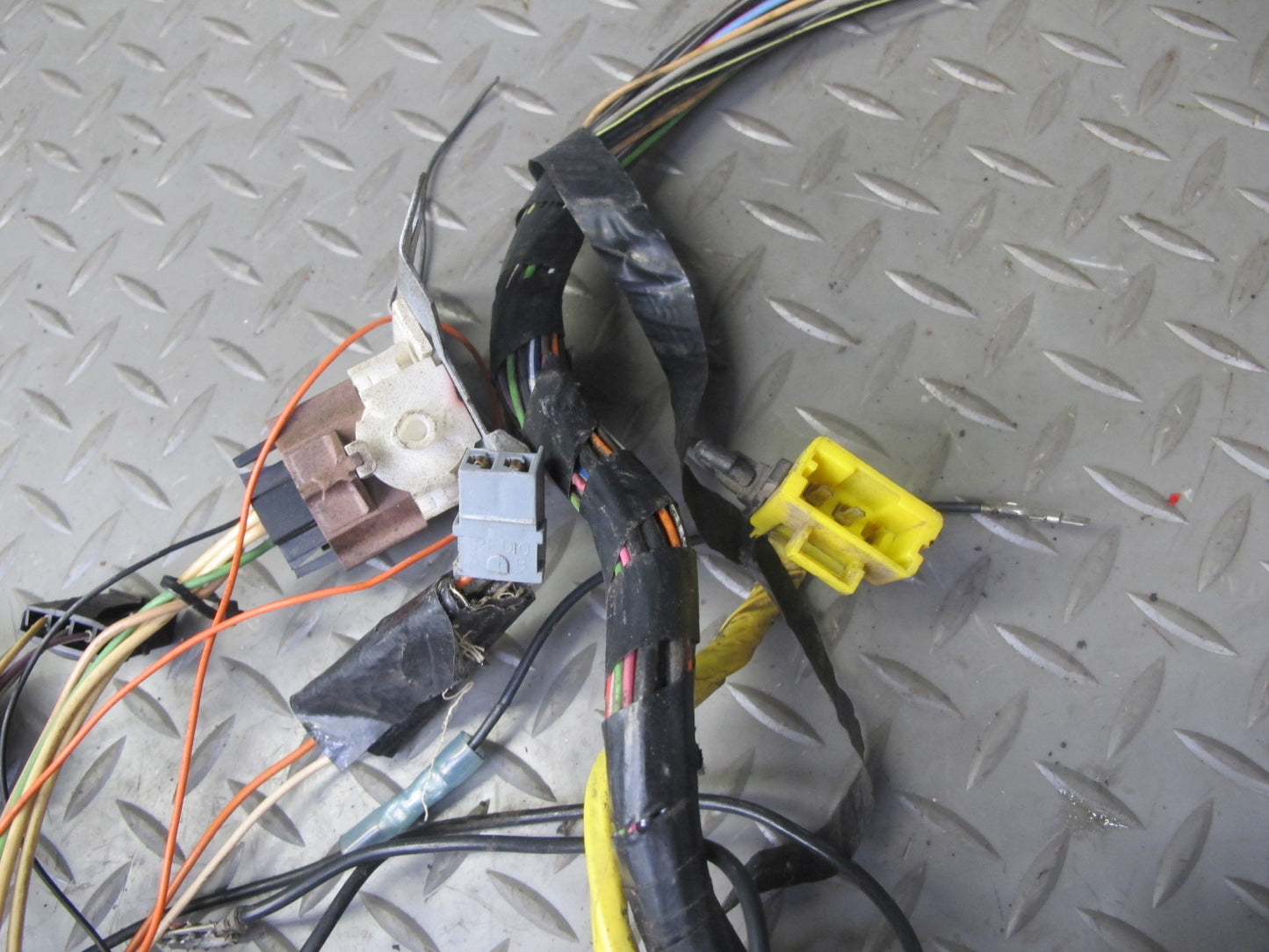 1993 Chevrolet Corvette C4 Coupe A/T Dash Wire Wiring Harness w Fuse Box OEM