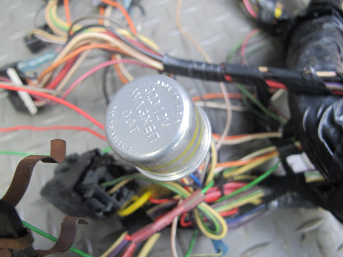 1993 Chevrolet Corvette C4 Coupe A/T Dash Wire Wiring Harness w Fuse Box OEM