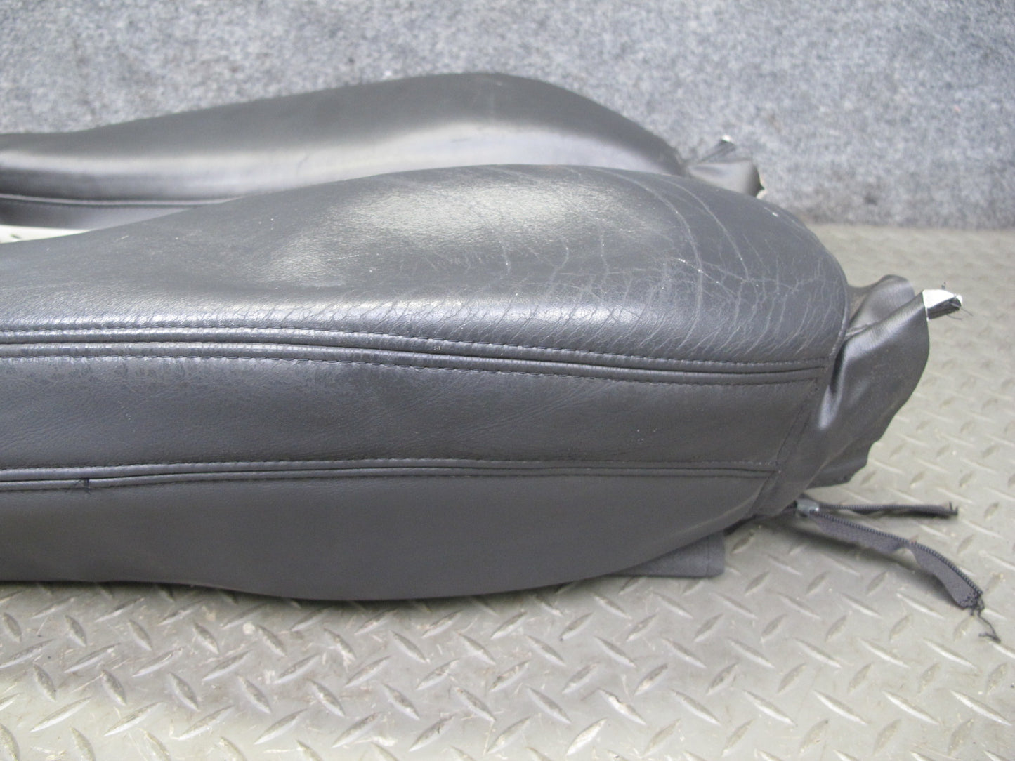 2004-2009 Cadillac XLR Front Right Side Seat Upper Leather Cushion Black