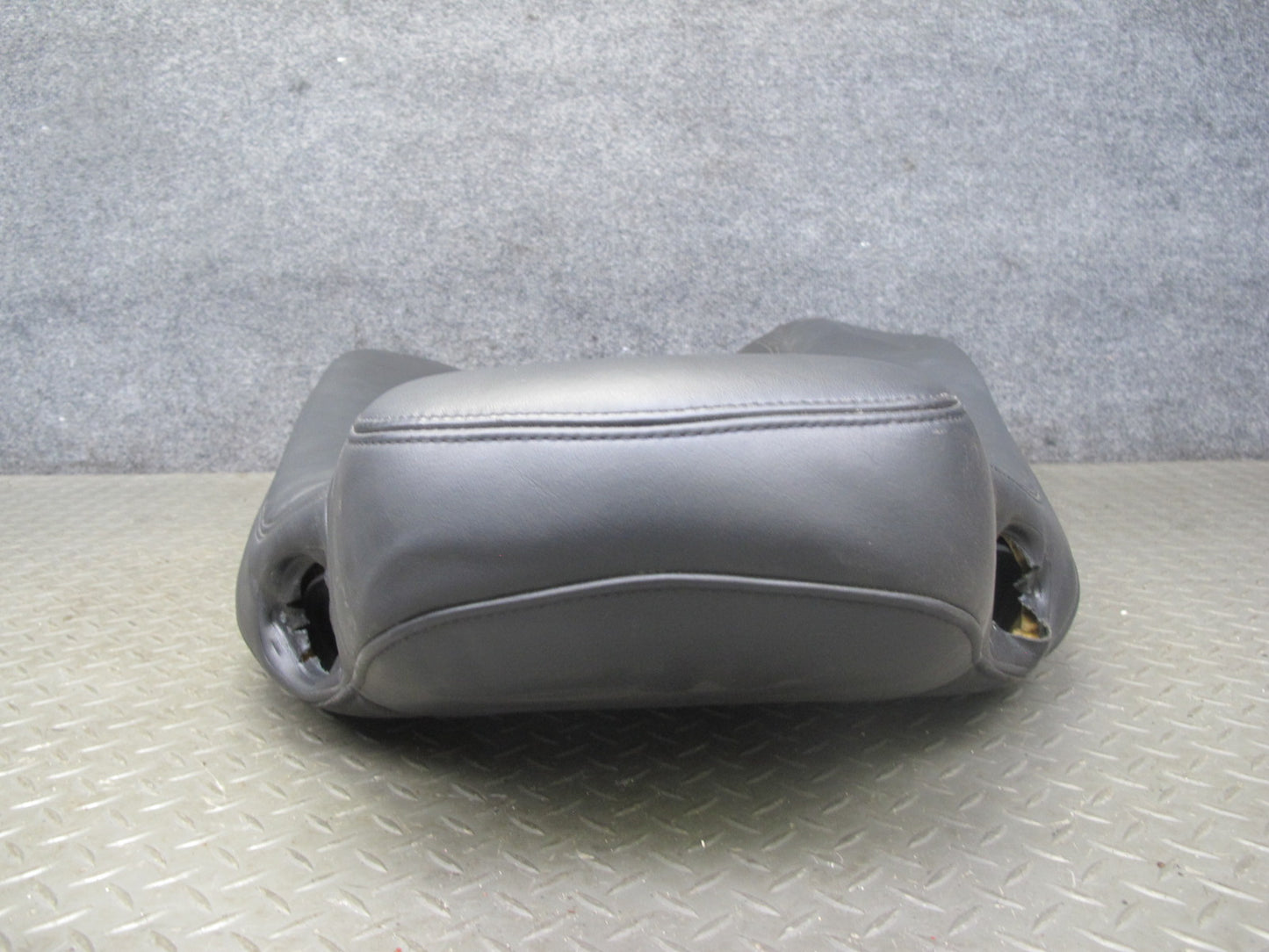 2004-2009 Cadillac XLR Front Right Side Seat Upper Leather Cushion Black