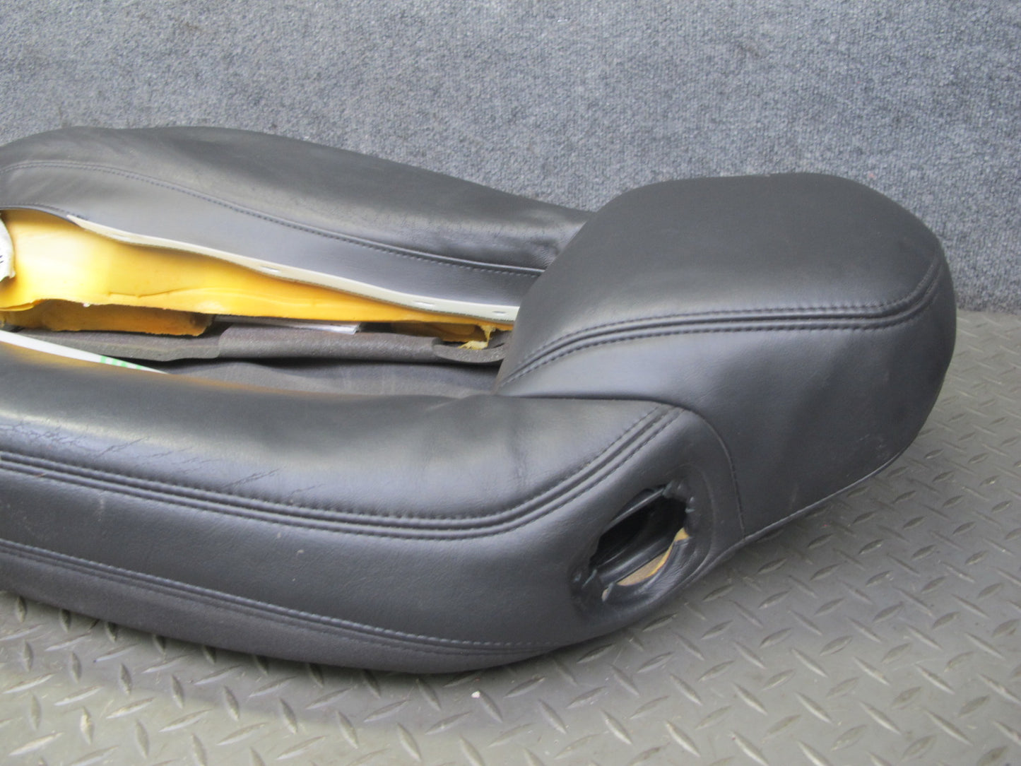 2004-2009 Cadillac XLR Front Right Side Seat Upper Leather Cushion Black
