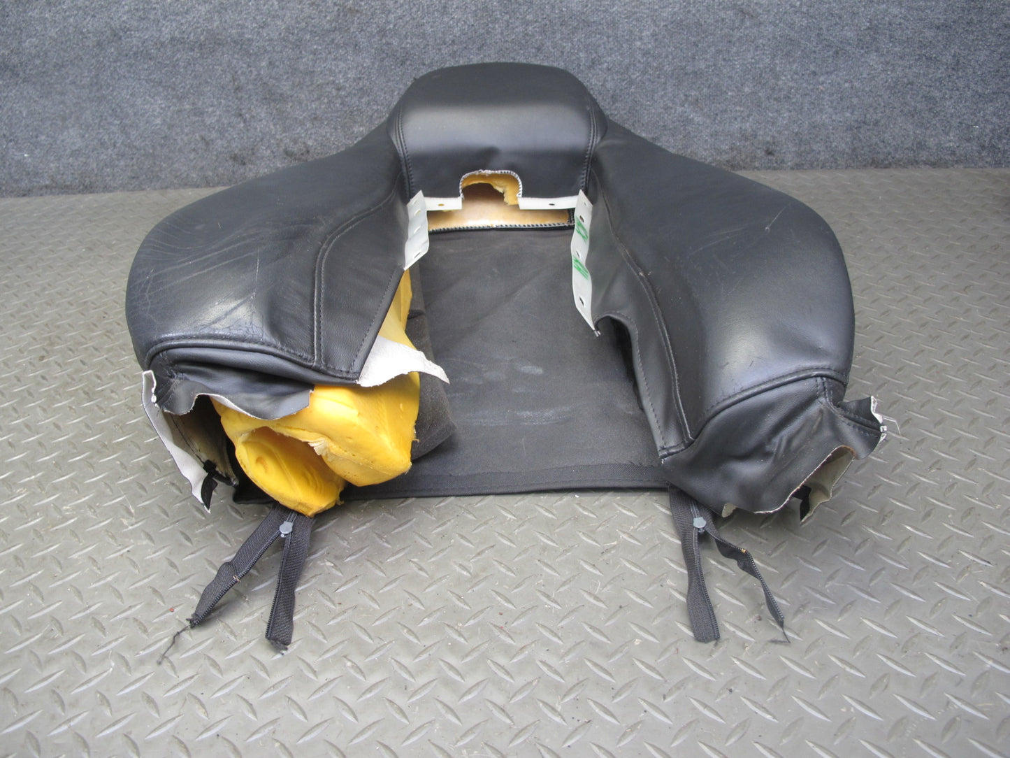 2004-2009 Cadillac XLR Front Right Side Seat Upper Leather Cushion Black