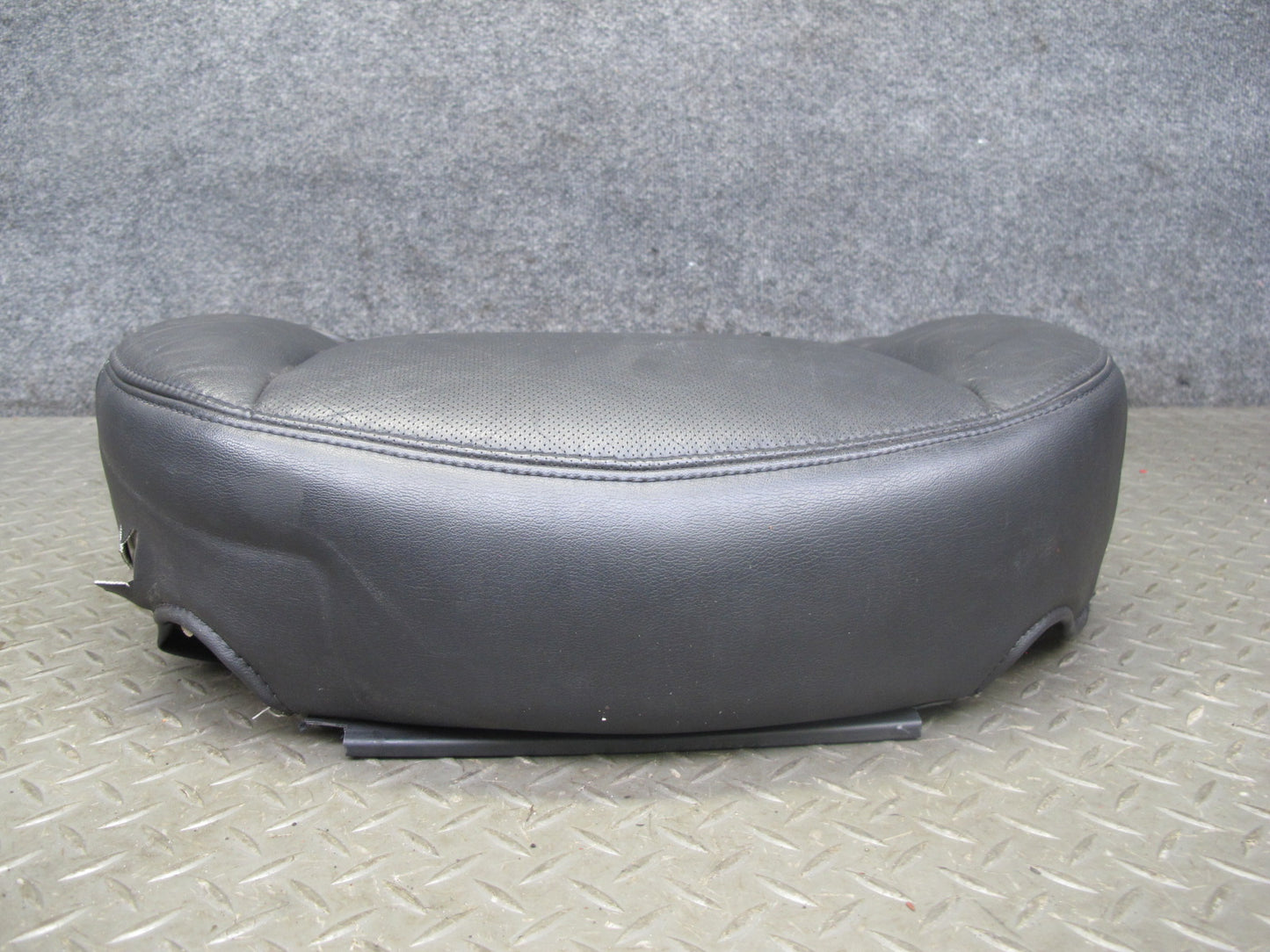 2004-2009 Cadillac XLR Front Right Side Seat Lower Leather Cushion Black