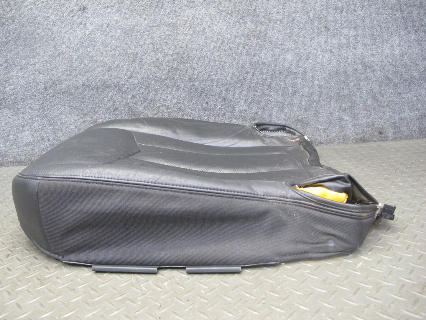 2004-2009 Cadillac XLR Front Right Side Seat Lower Leather Cushion Black