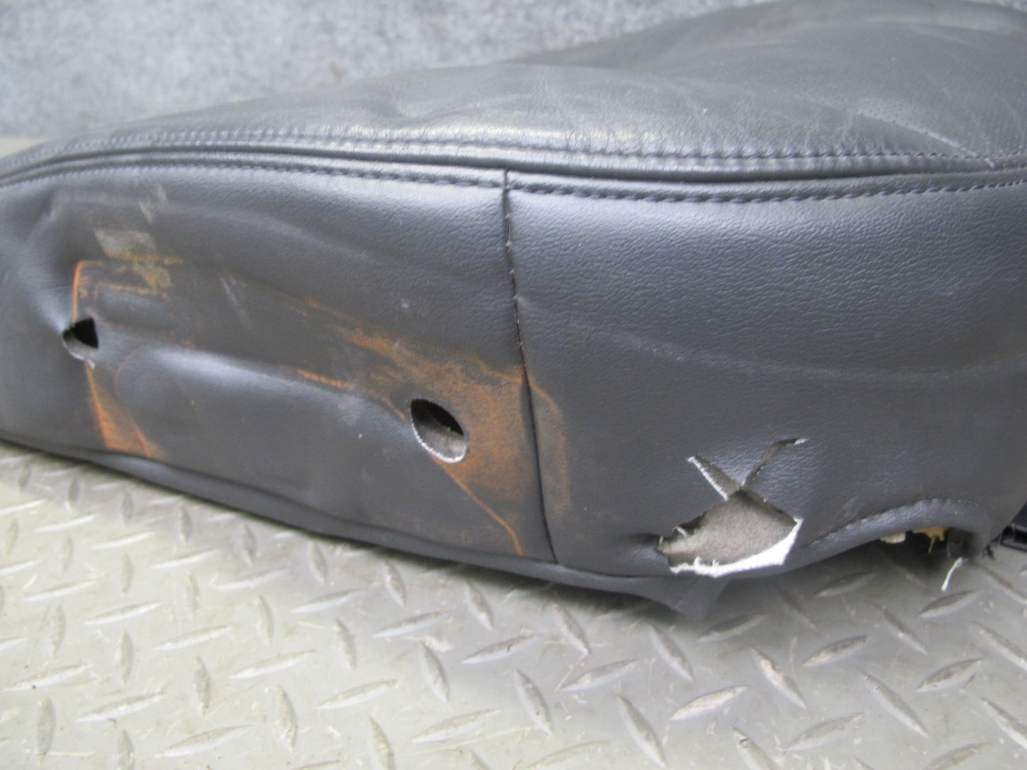 2004-2009 Cadillac XLR Front Right Side Seat Lower Leather Cushion Black