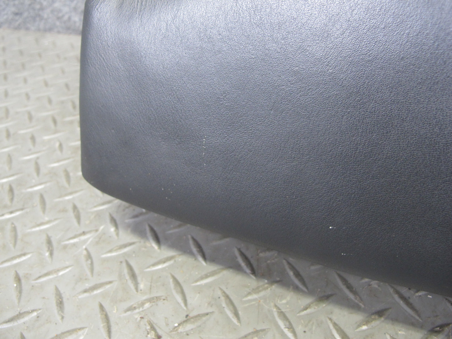 2004-2009 Cadillac XLR Front Right Side Seat Upper Center Leather Lining Black