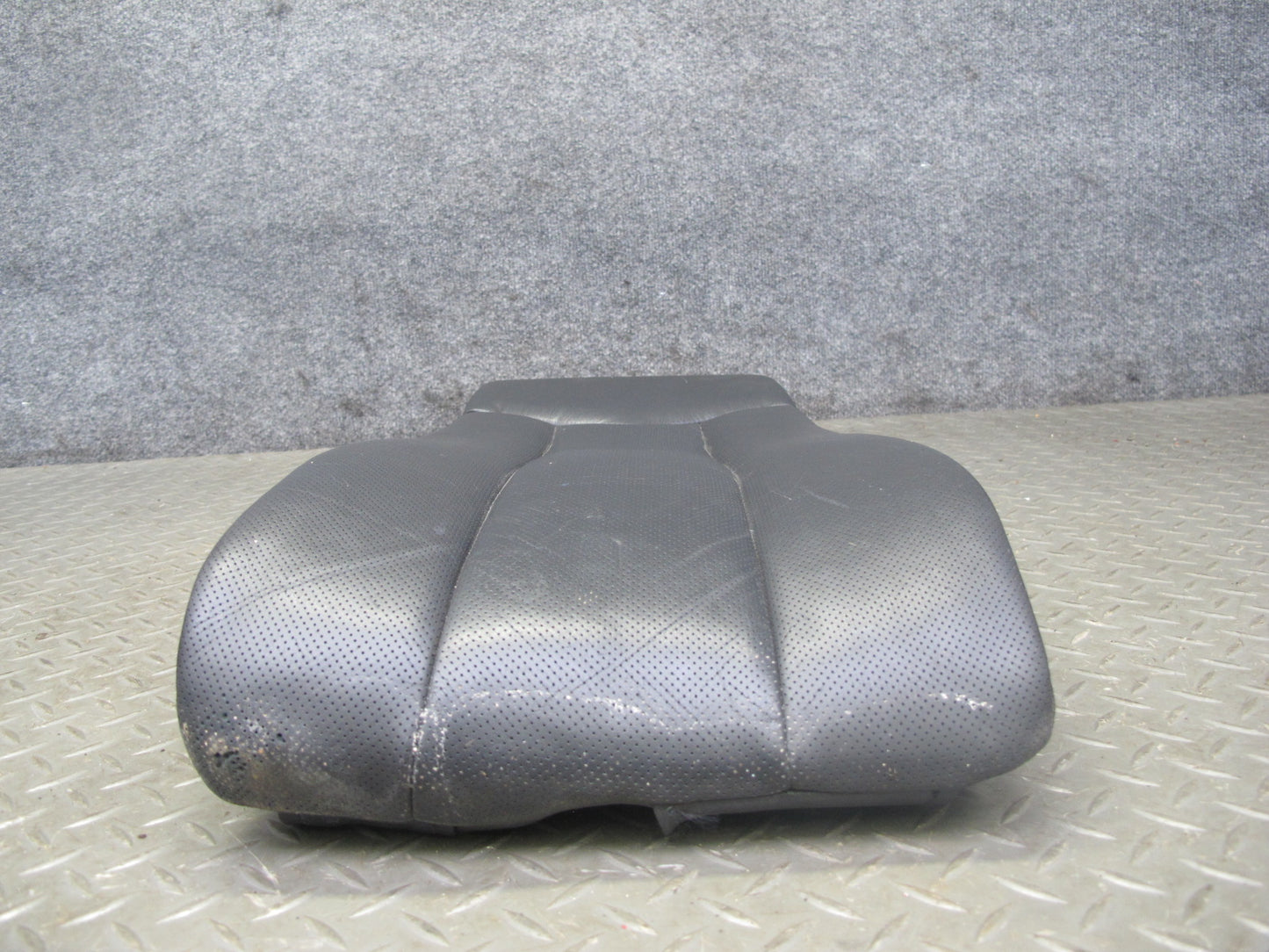 2004-2009 Cadillac XLR Front Right Side Seat Upper Center Leather Lining Black