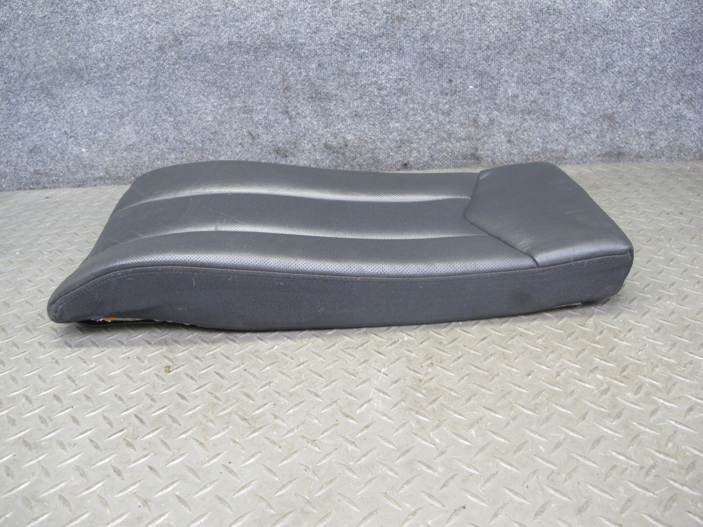 2004-2009 Cadillac XLR Front Right Side Seat Upper Center Leather Lining Black