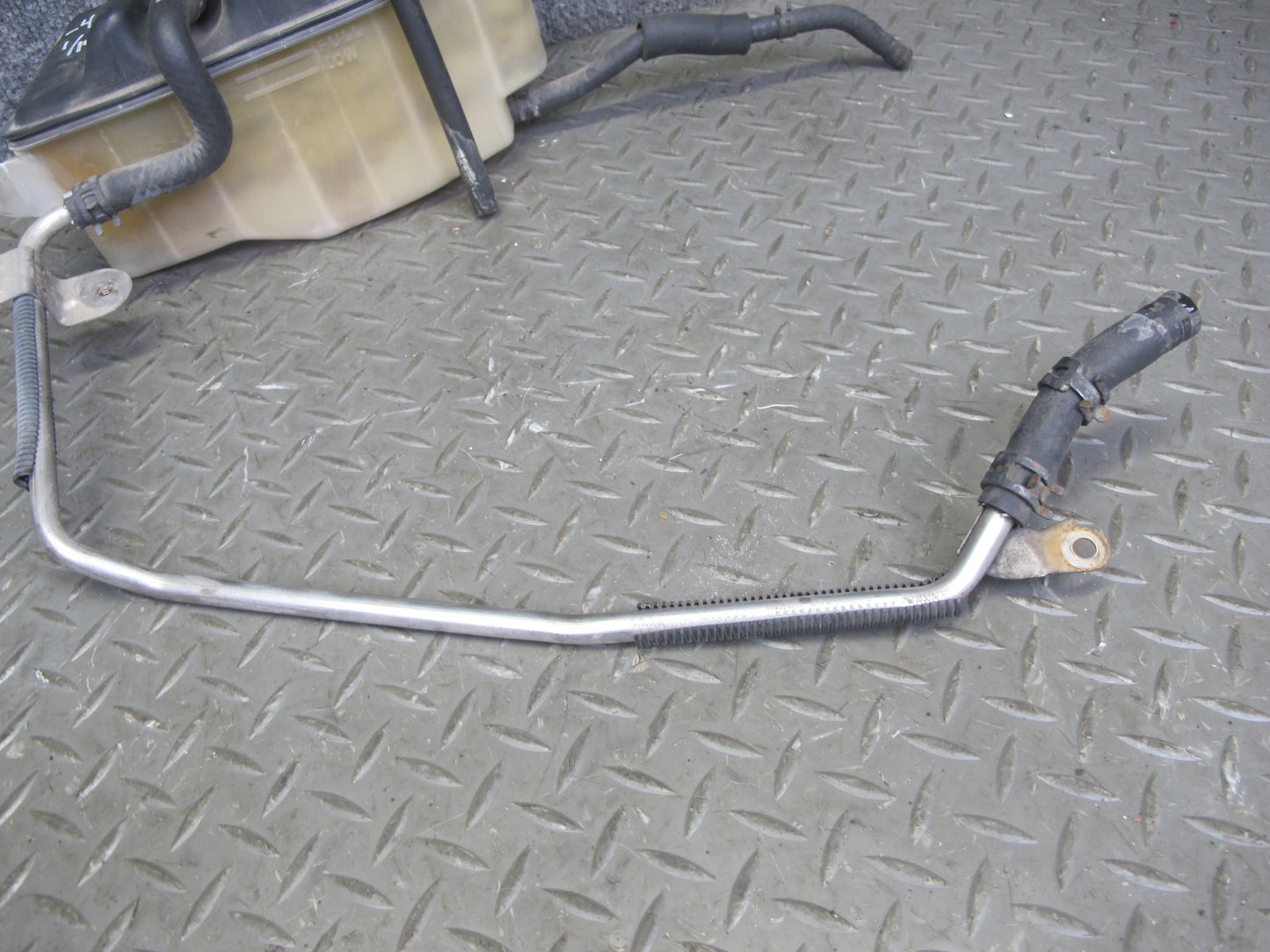 95-97 Lexus UCF20L LS400 Engine Coolant Expansion Overflow Reservoir w Hose OEM