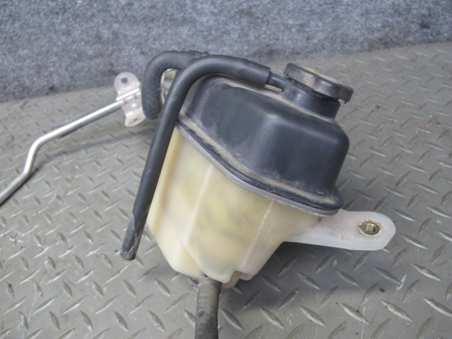 95-97 Lexus UCF20L LS400 Engine Coolant Expansion Overflow Reservoir w Hose OEM