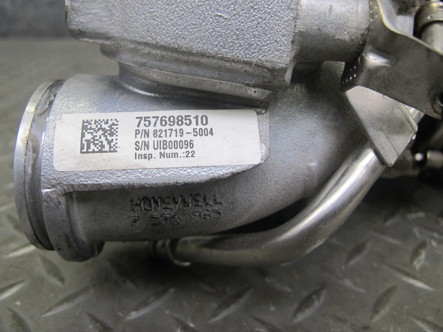2012 BMW E70 E71 F01 F02 F13 F12 4.4L N63 Right Engine Turbocharger 7576985 OEM
