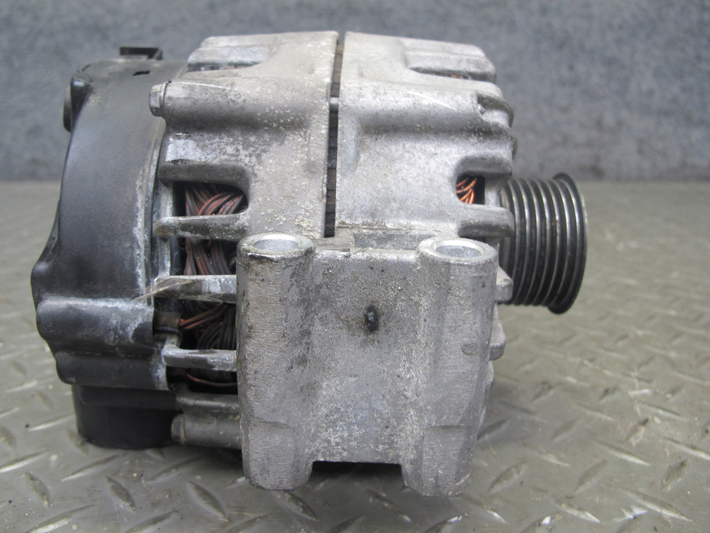 12-14 BMW E70 F01 F13 F12 4.4L N63 230A Engine Alternator Generator 7603779 OEM