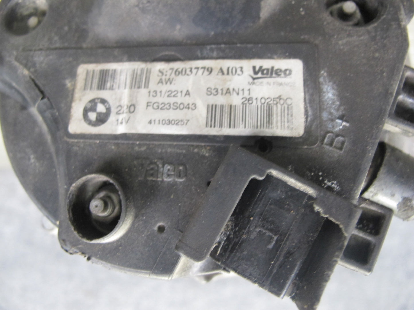 12-14 BMW E70 F01 F13 F12 4.4L N63 230A Engine Alternator Generator 7603779 OEM
