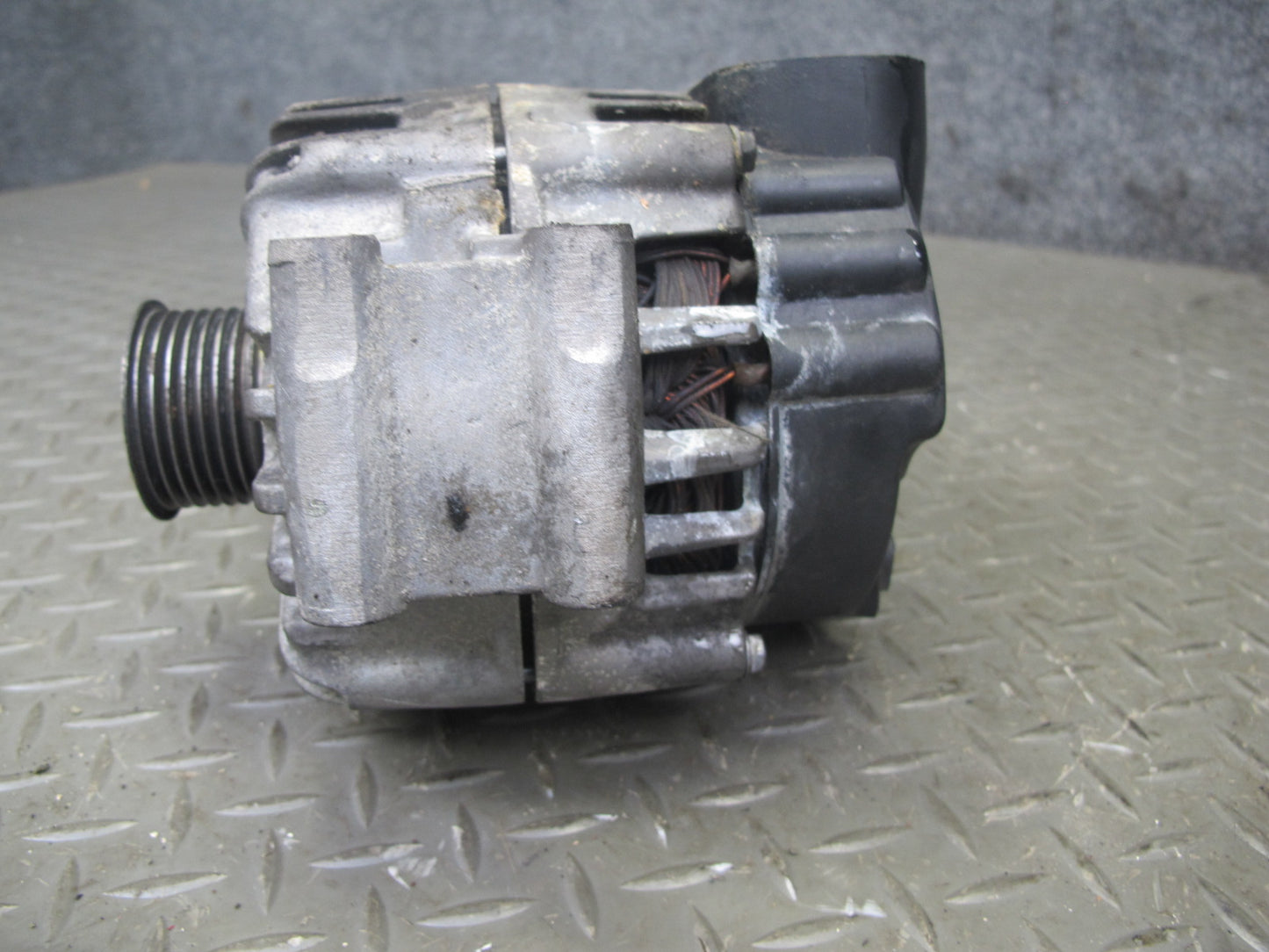 12-14 BMW E70 F01 F13 F12 4.4L N63 230A Engine Alternator Generator 7603779 OEM