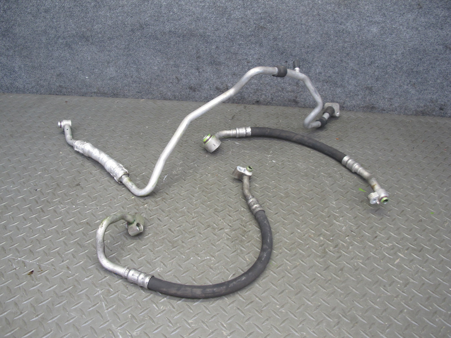 2008 VW Golf MK5 R32 Set of 3 A/C Air Condition Hose Pipe Line OEM