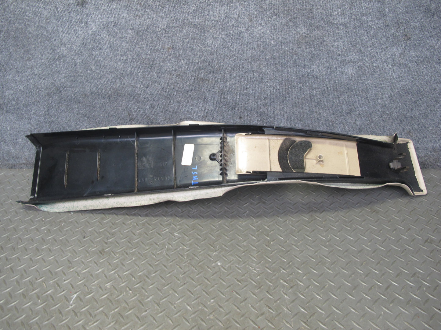 94-99 Mercedes W140 Set of 2 Center Interior B Pillar Trim Cover Panel OEM