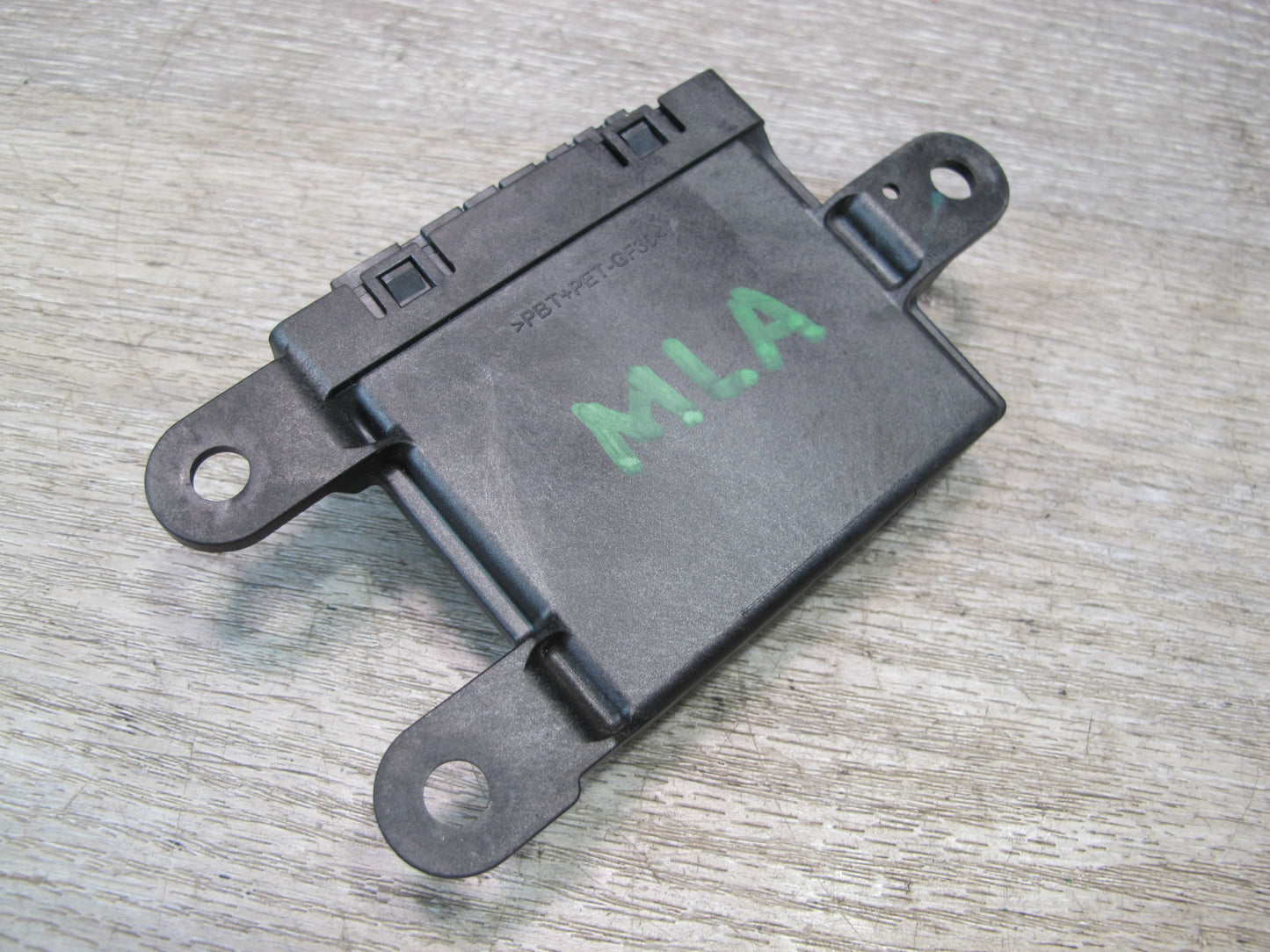 2017-2020 Maserati Levante M161 Parking Assist Control Module 670032406
