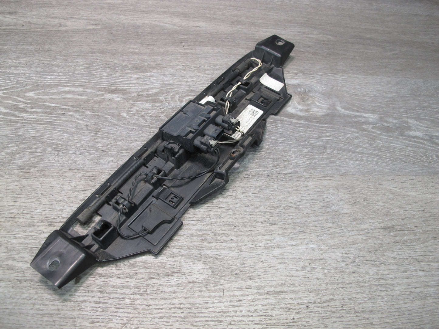 2017-2020 Maserati Levante M161 Rear Trunk Lid Open Release Sensor Bracket