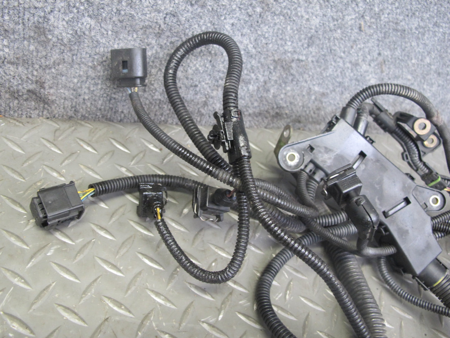 2012 BMW F13 F12 650i A/T Engine & Ignition Wire Wiring Harness w Fuse Box OEM