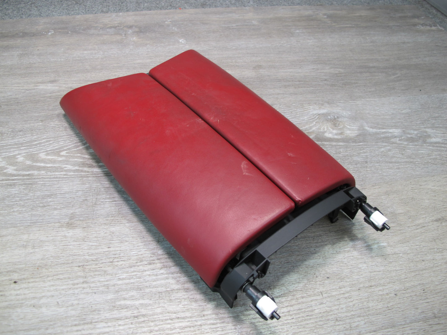 2017-2020 Maserati Levante M161 Center Console Leather Armrest Lid Cover RED