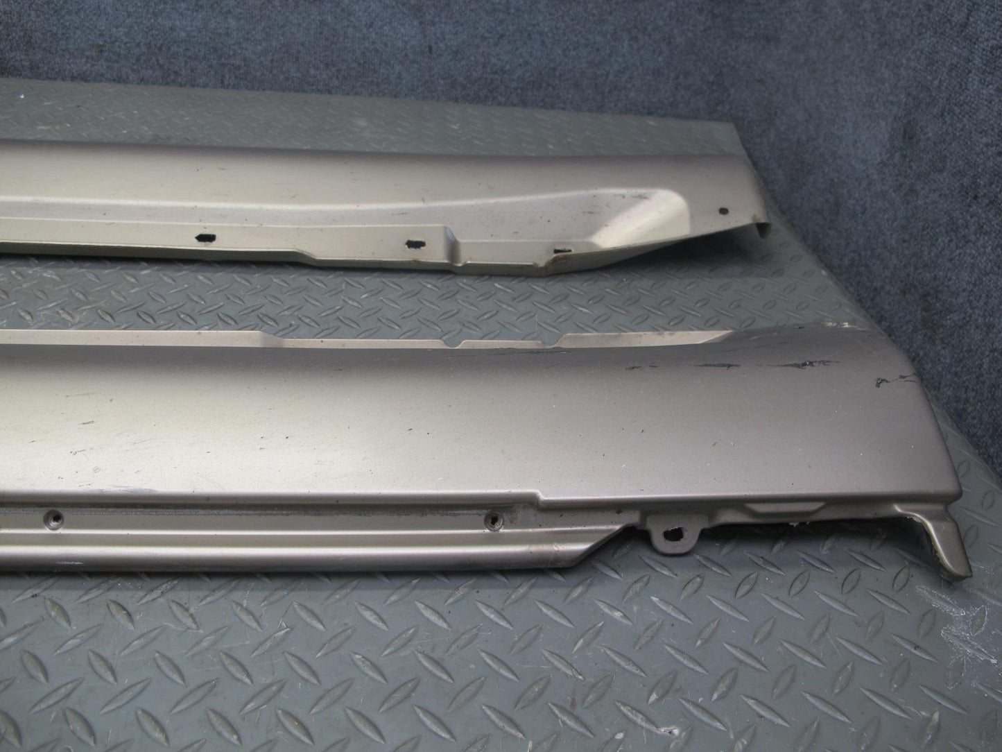 95-97 Lexus UCF20L LS400 Set of 4 Side Skirt Rocker Panel Molding Set Beige OEM