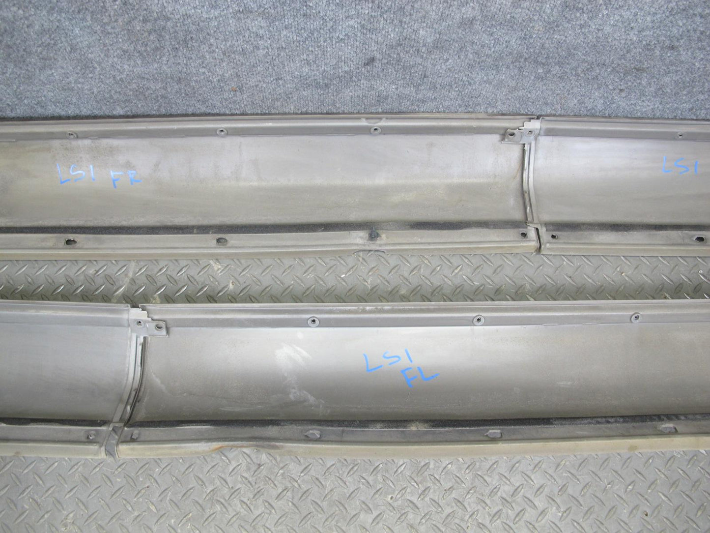 95-97 Lexus UCF20L LS400 Set of 4 Side Skirt Rocker Panel Molding Set Beige OEM