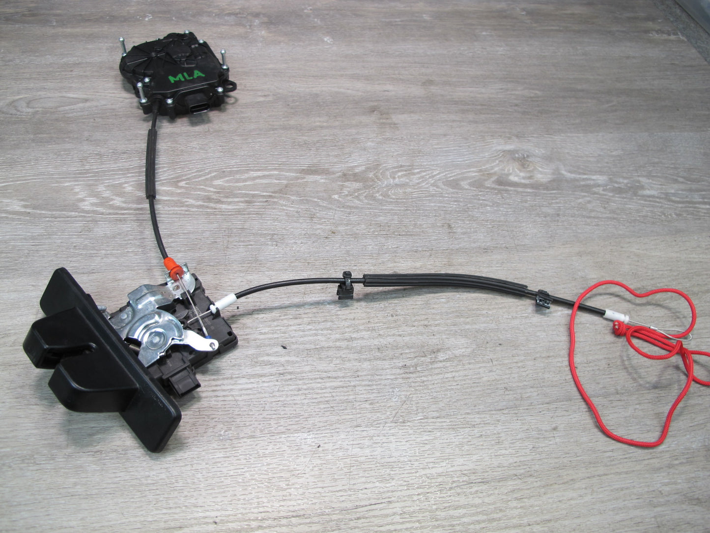 2017-2020 Maserati Levante M161 Rear Trunk Lid Lock Latch Actuator Power Motor