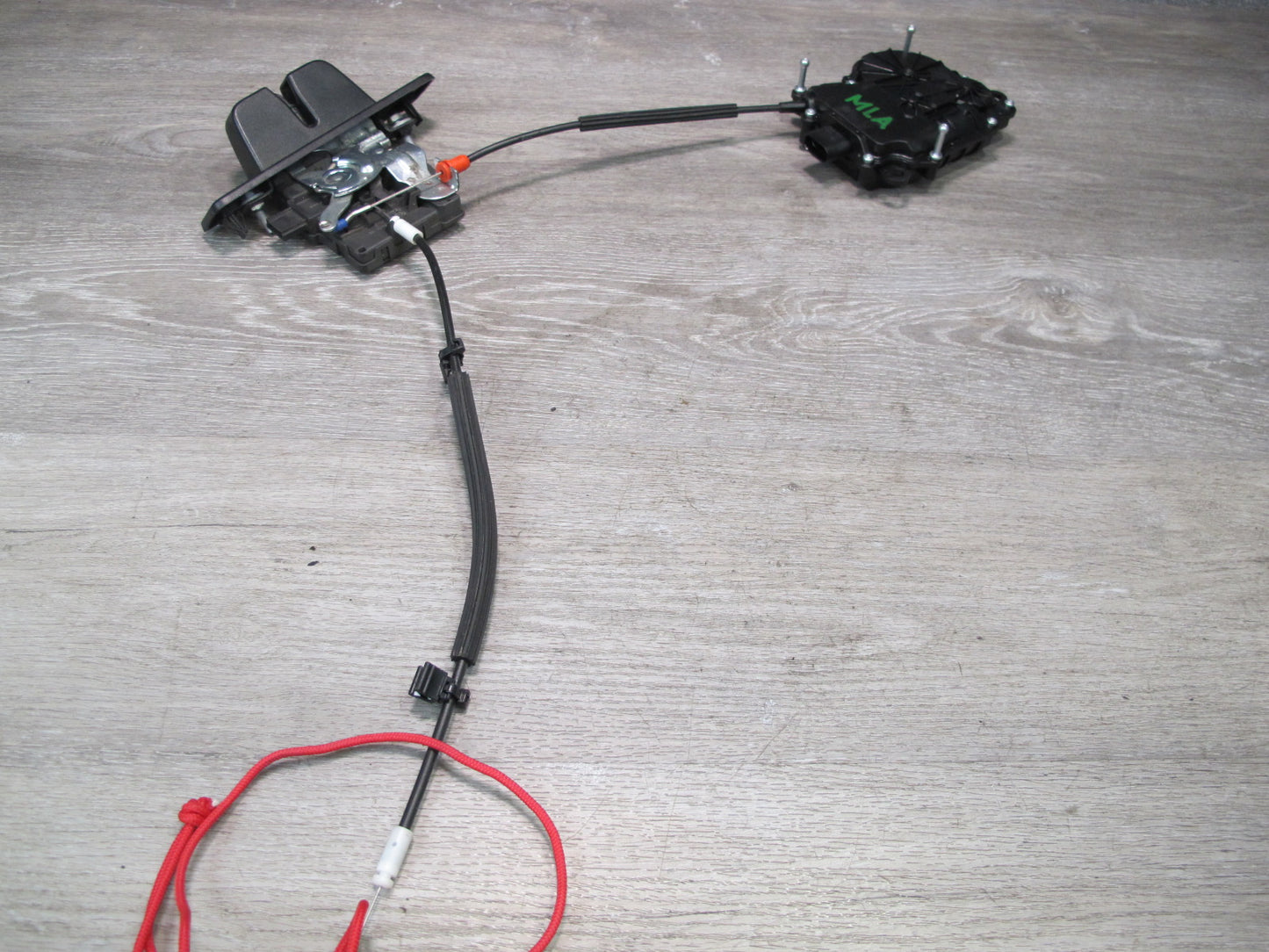 2017-2020 Maserati Levante M161 Rear Trunk Lid Lock Latch Actuator Power Motor