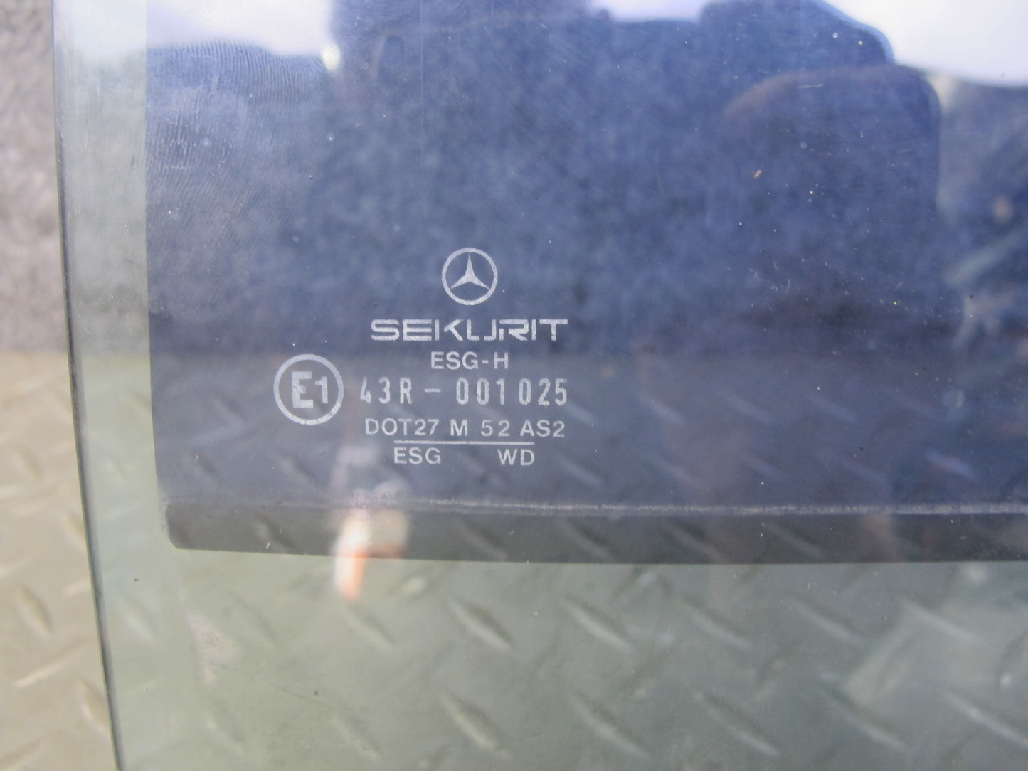 86-91 Mercedes W126 Rear Right Door Glass Window Tinted OEM