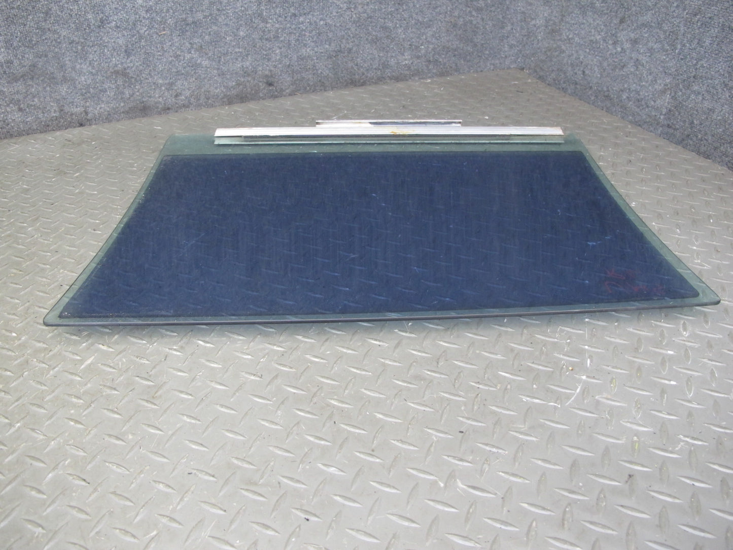 86-91 Mercedes W126 Sedan Rear Left Door Glass Window Tinted OEM