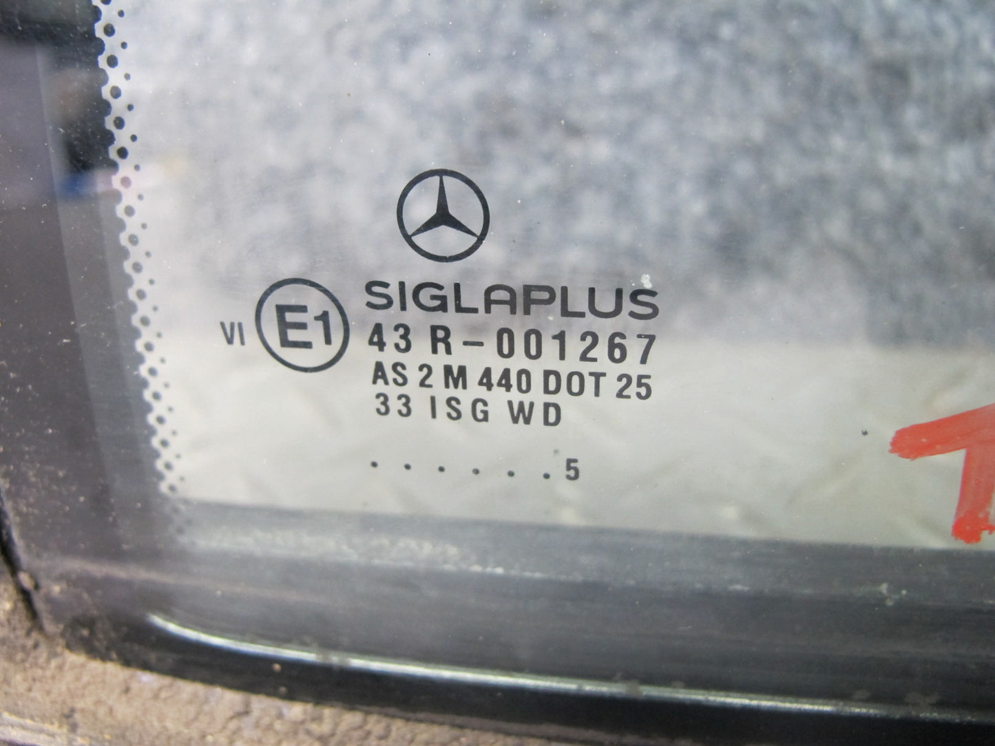 94-99 Mercedes W140 S-class Rear Left Door Quarter Corner Glass Window OEM