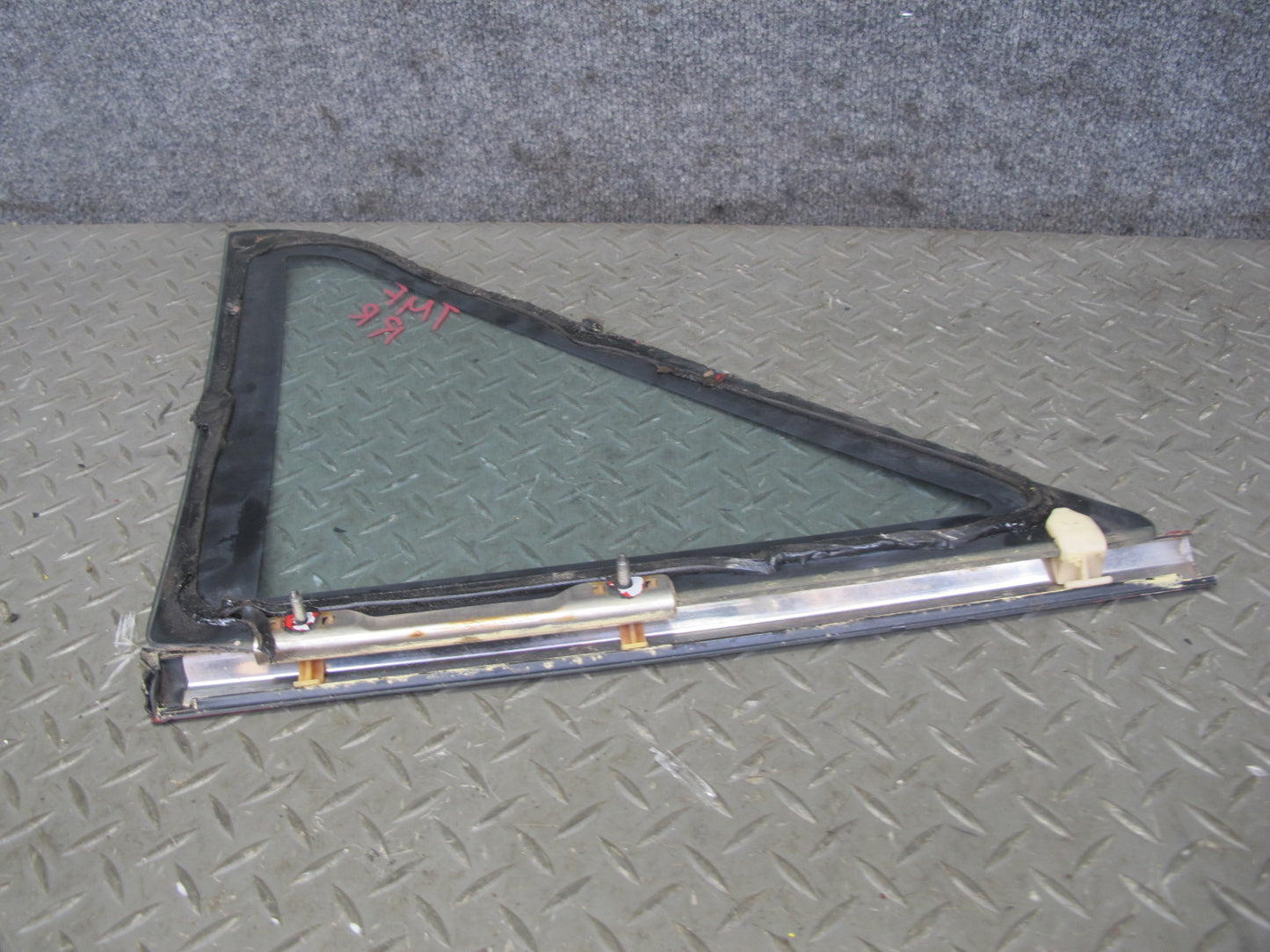 85-89 Toyota MR2 AW15 Rear Right Quarter Window Glass w Molding OEM
