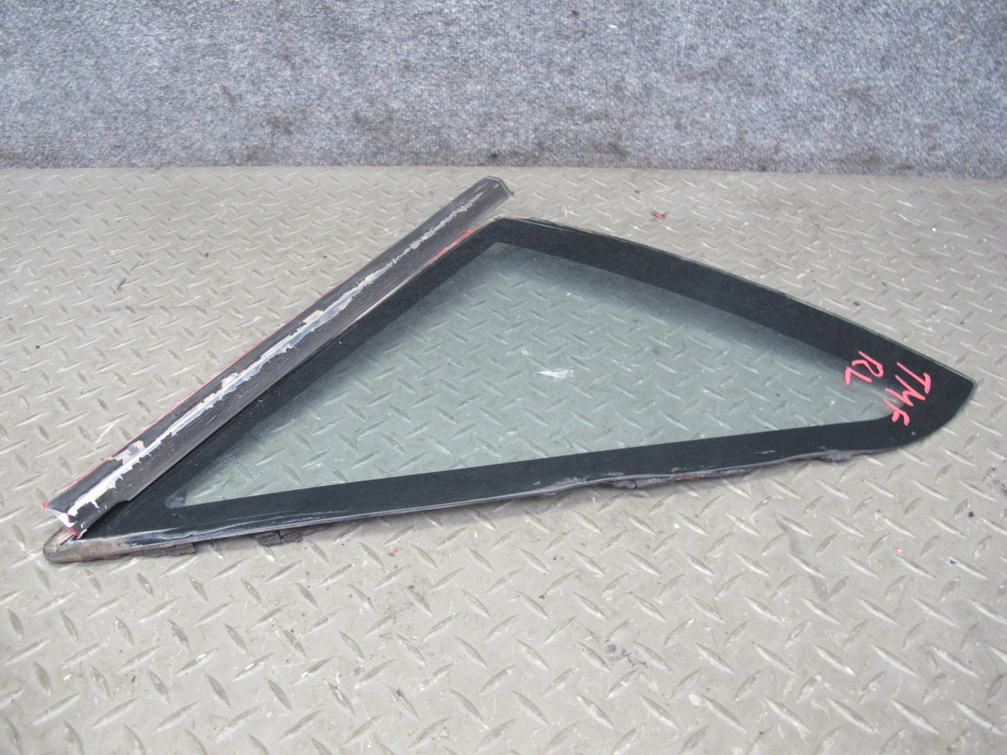 85-89 Toyota MR2 AW15 Rear Left Quarter Window Glass w Molding OEM