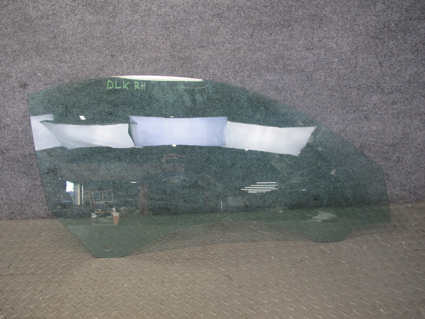 2012-2020 Mercedes R172 SLK SLC Right Passenger Side Door Window Glass