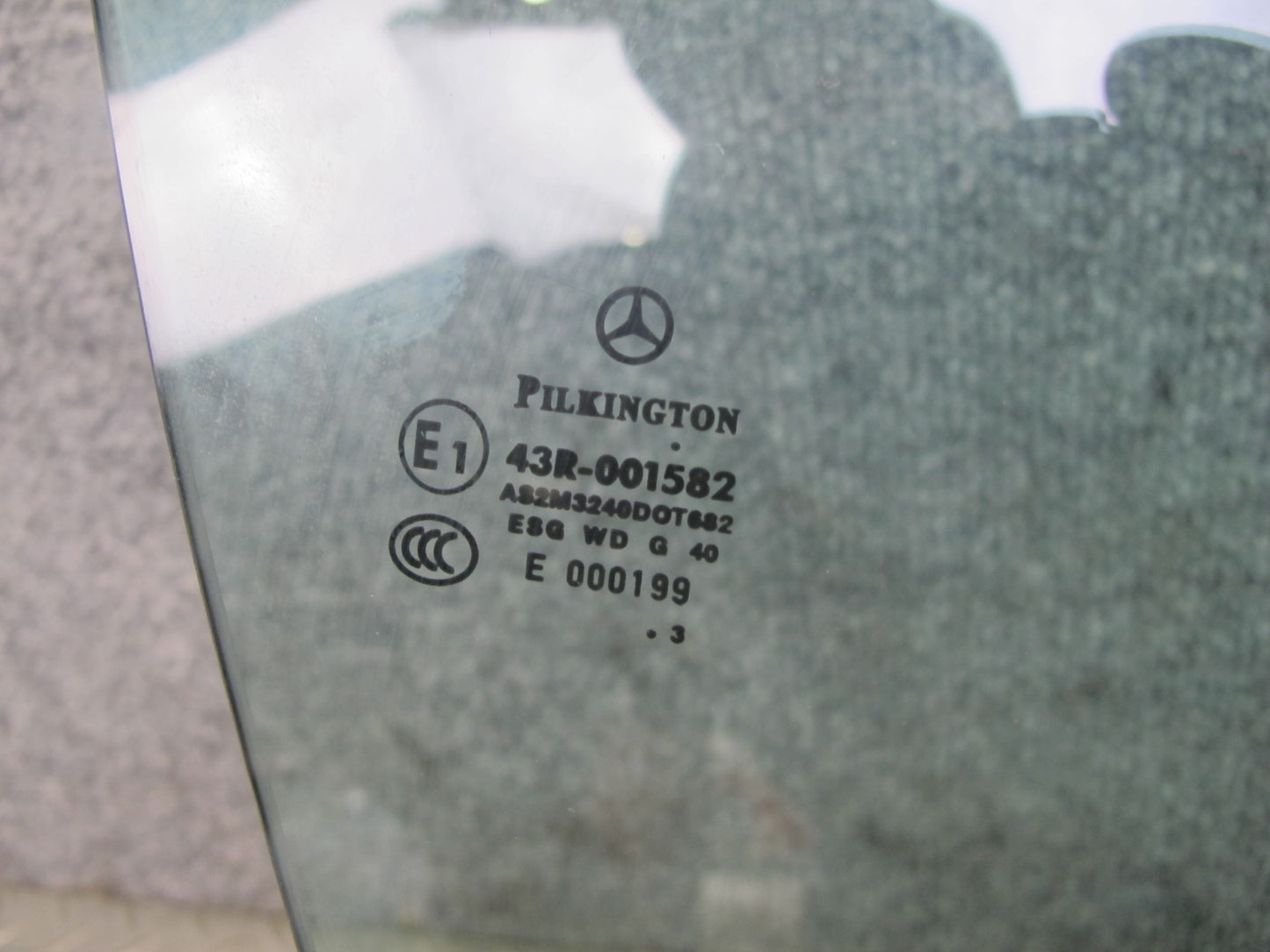 2012-2020 Mercedes R172 SLK SLC Right Passenger Side Door Window Glass