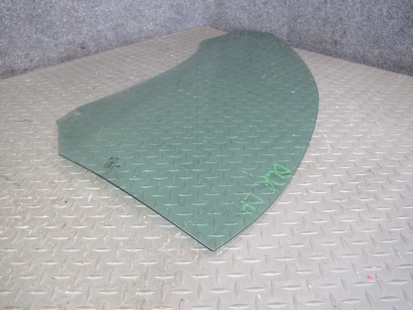 2012-2020 Mercedes R172 SLK SLC Left Driver Side Door Window Glass