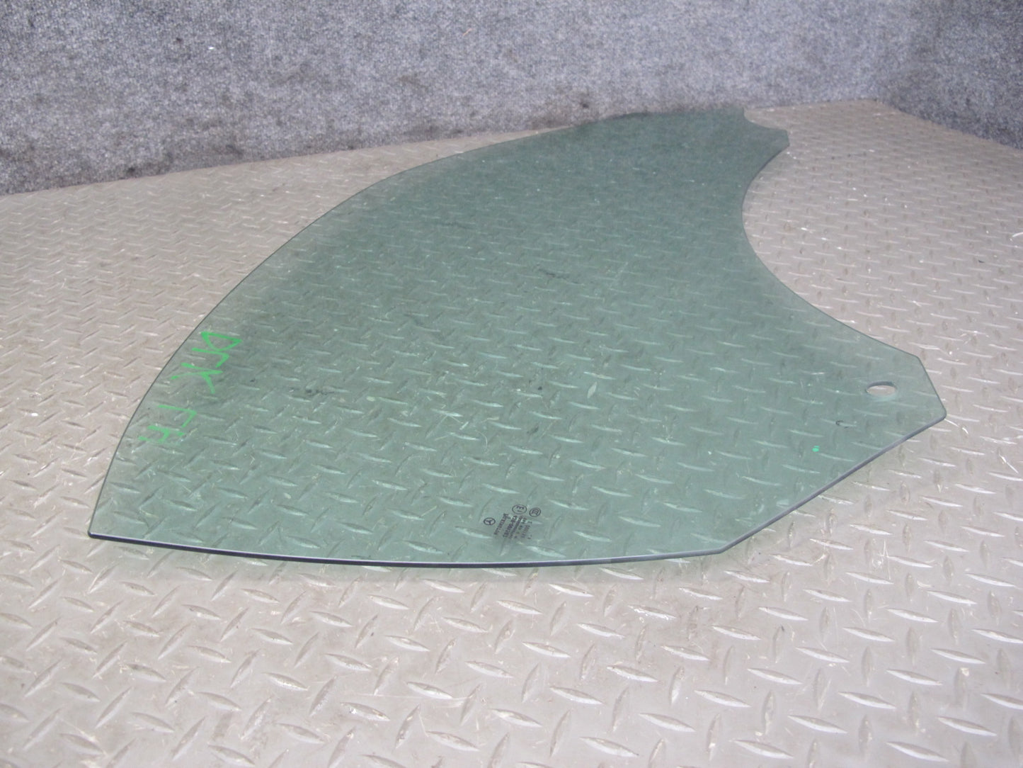 2012-2020 Mercedes R172 SLK SLC Left Driver Side Door Window Glass