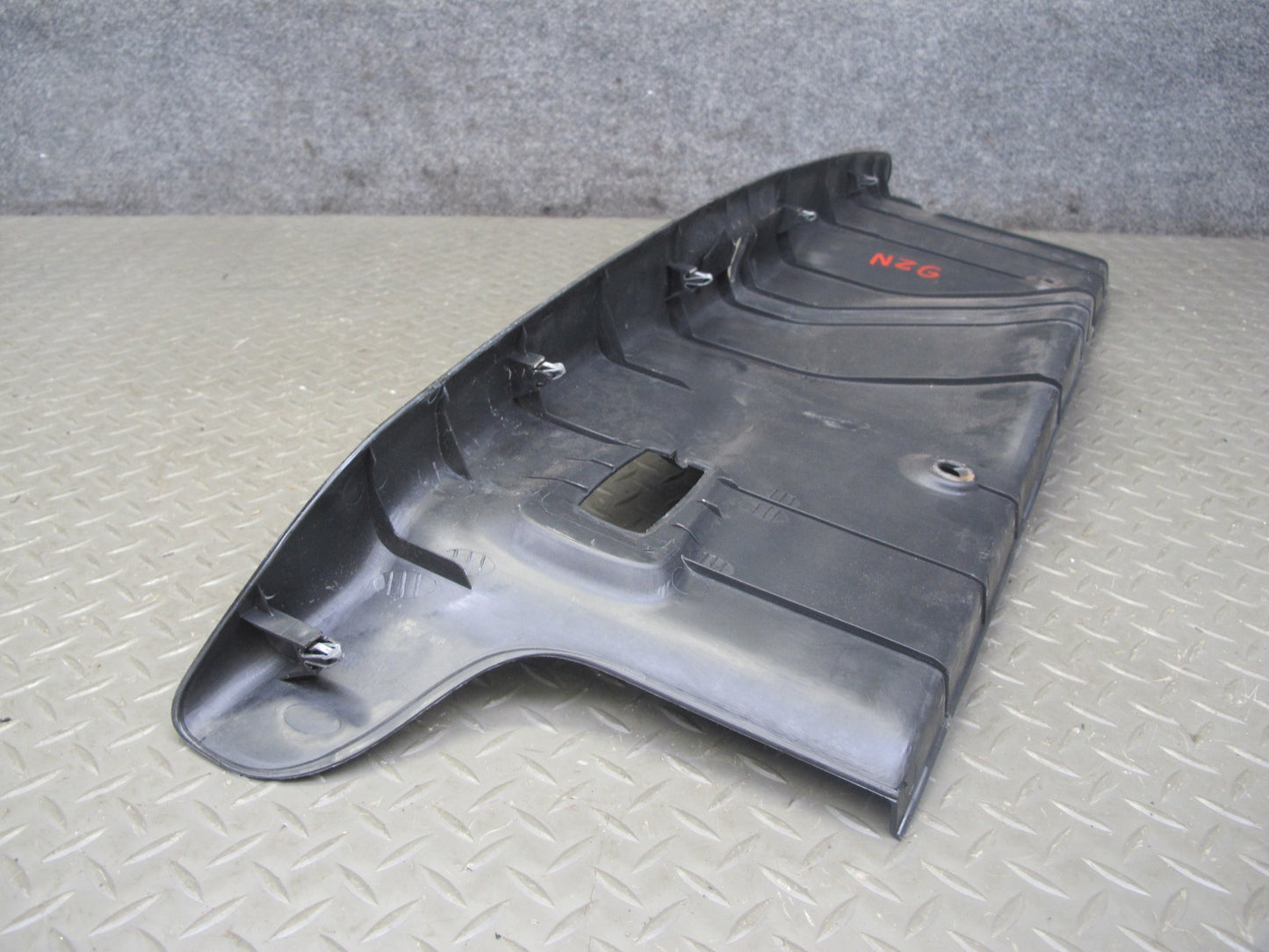 04-09 Nissan 350Z Z33 Convertible Rear Trunk Latch Trim Cover Panel Black OEM