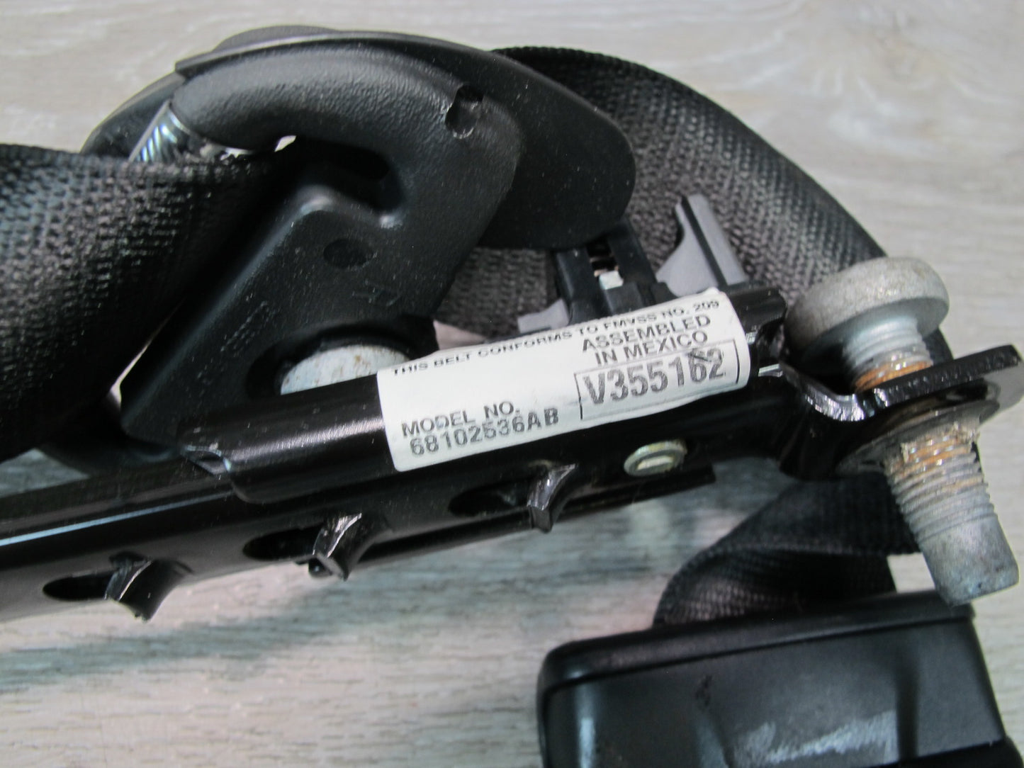 17-20 MASERATI LEVANTE M161 FRONT RIGHT PASSENGER SIDE SEATBELT RETRACTOR OEM