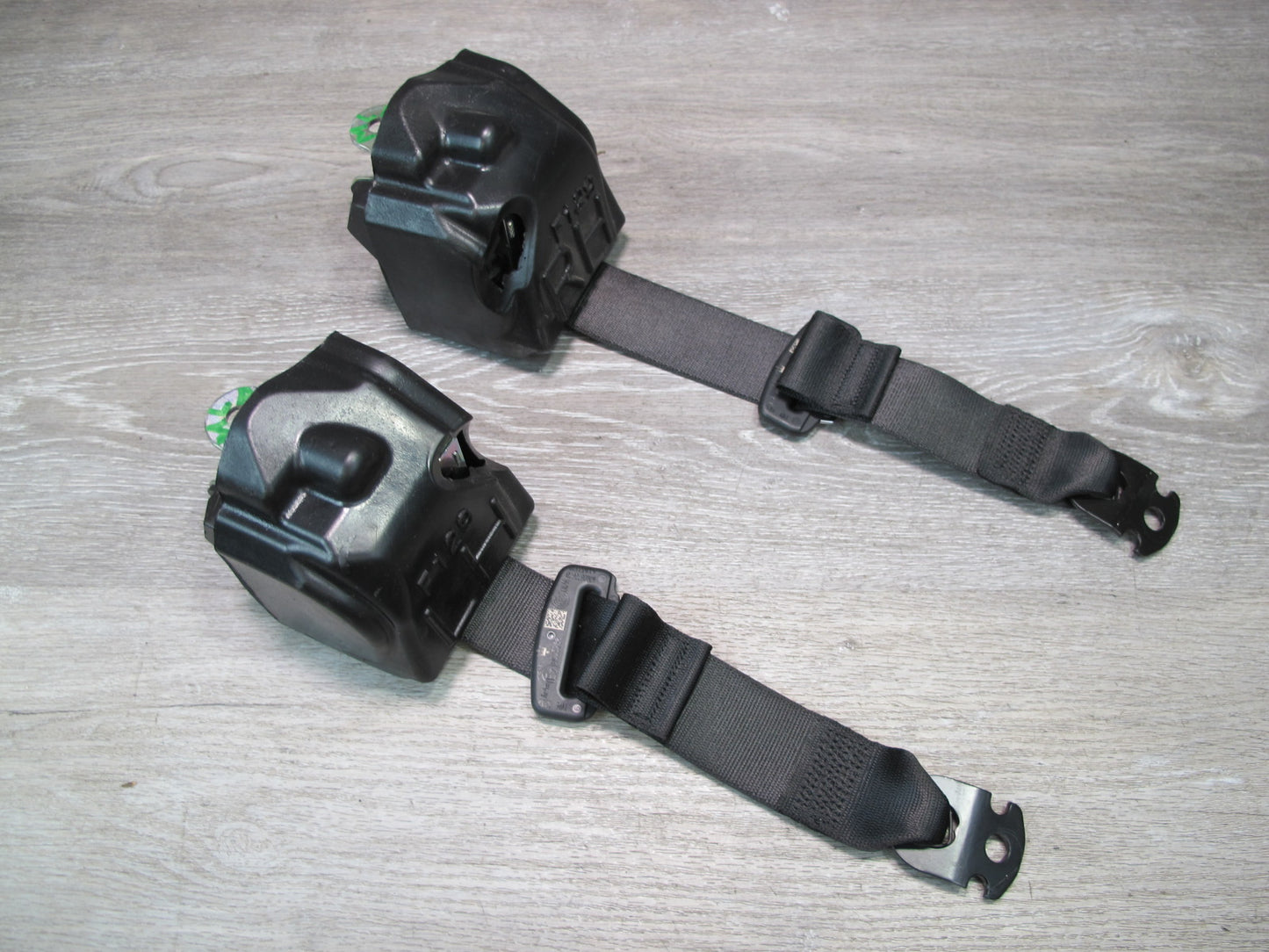 17-20 MASERATI LEVANTE M161 REAR RIGHT & LEFT SIDE SEATBELT RETRACTOR SET OEM