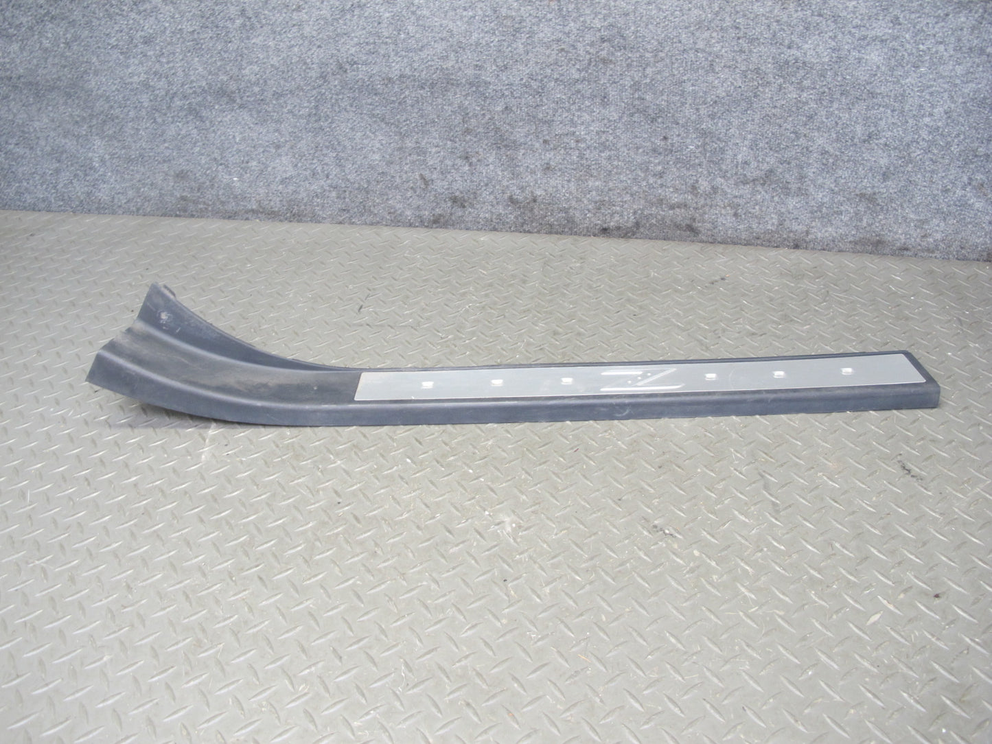 07-09 Nissan 350Z Z33 Set of 2 Left & Right Door Scuff Kick Plate Trim Panel OEM
