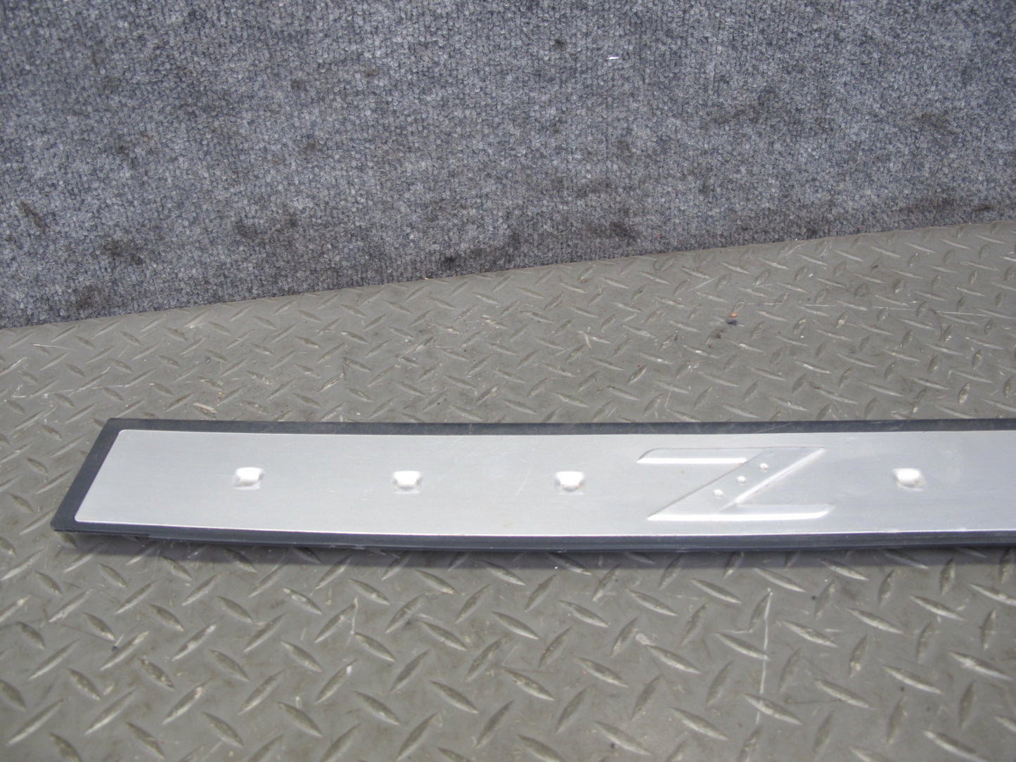 07-09 Nissan 350Z Z33 Set of 2 Left & Right Door Scuff Kick Plate Trim Panel OEM