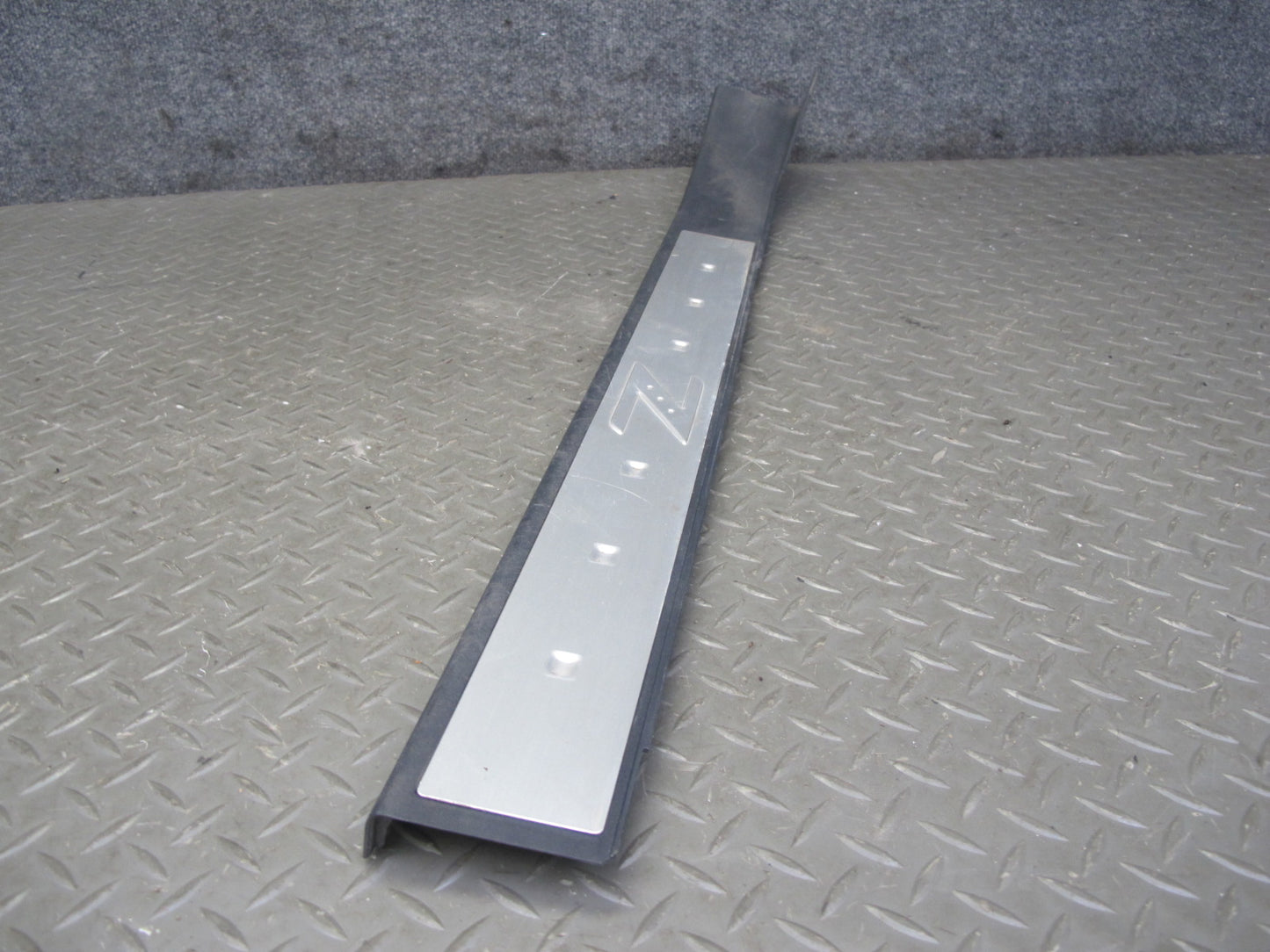 07-09 Nissan 350Z Z33 Set of 2 Left & Right Door Scuff Kick Plate Trim Panel OEM