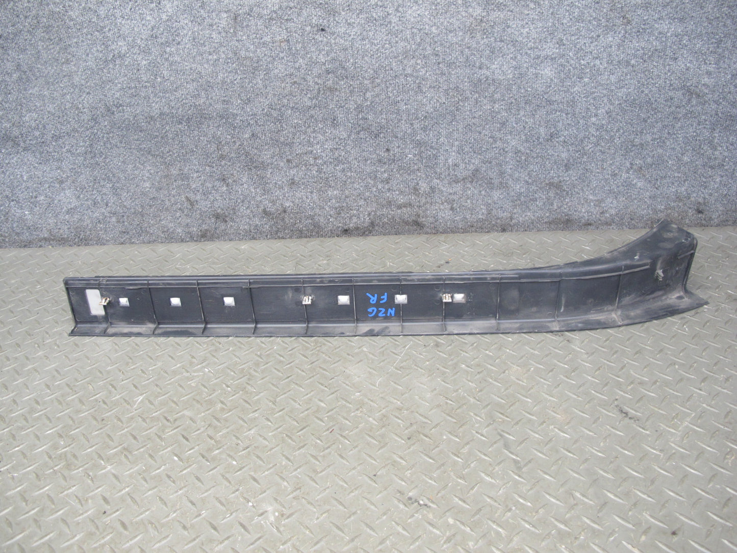 07-09 Nissan 350Z Z33 Set of 2 Left & Right Door Scuff Kick Plate Trim Panel OEM
