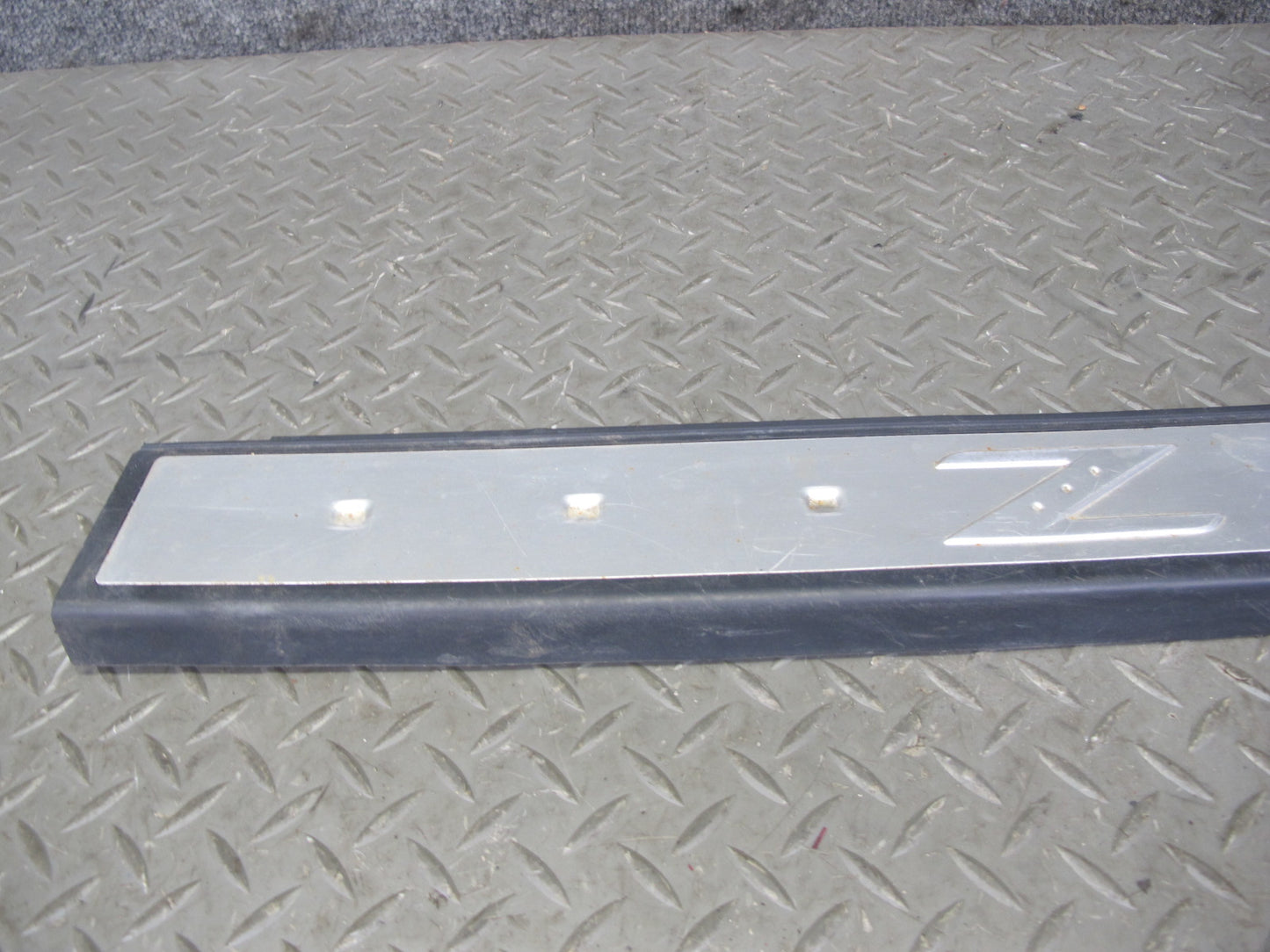 07-09 Nissan 350Z Z33 Set of 2 Left & Right Door Scuff Kick Plate Trim Panel OEM