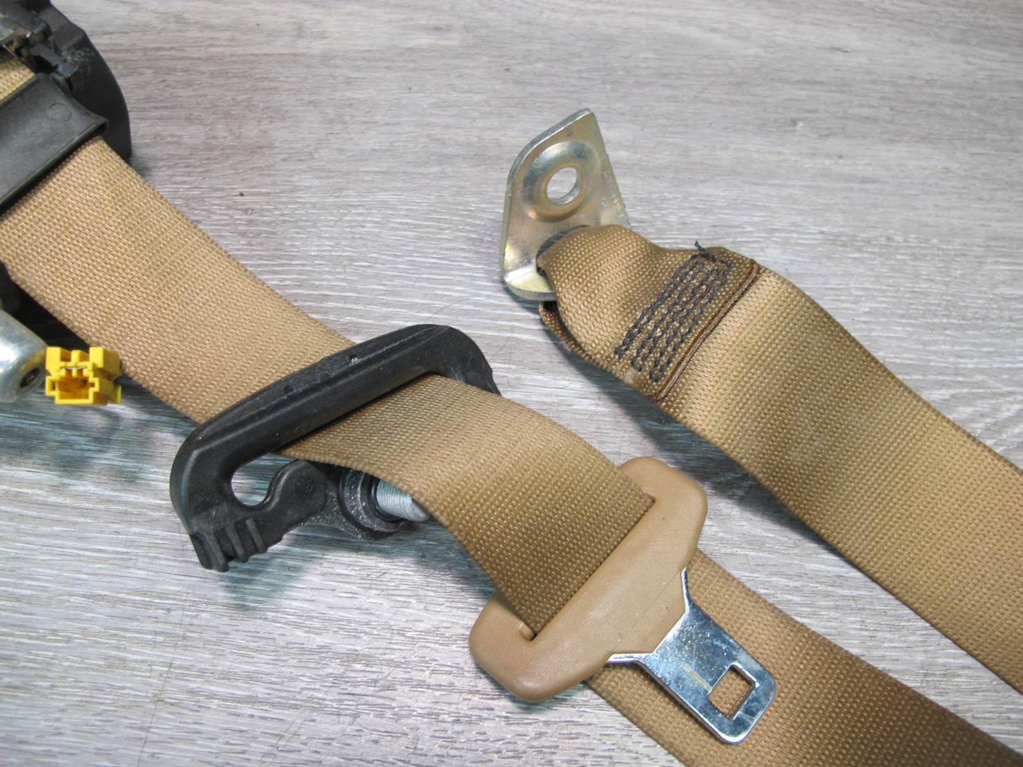 07-09 MERCEDES W221 S-CLASS REAR RIGHT CENTER LEFT SIDE SEATBELT RETRACTOR SET OEM