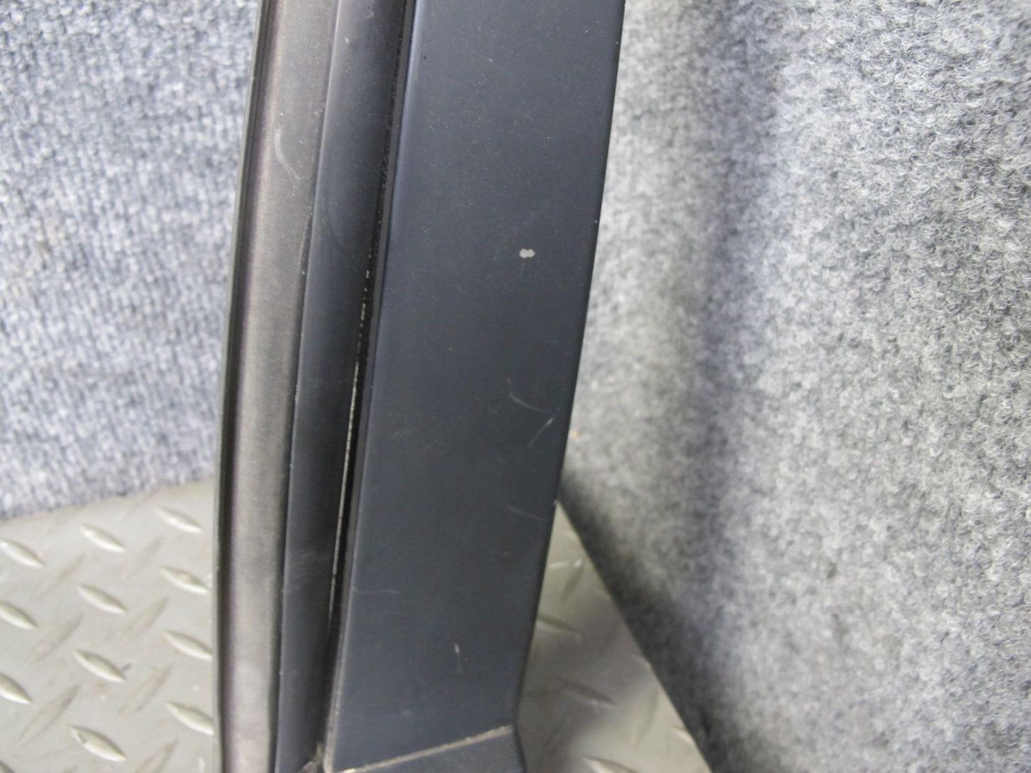 95-00 Lexus UCF20L LS400 Set of 2 Front Door Window Frame Trim Molding OEM