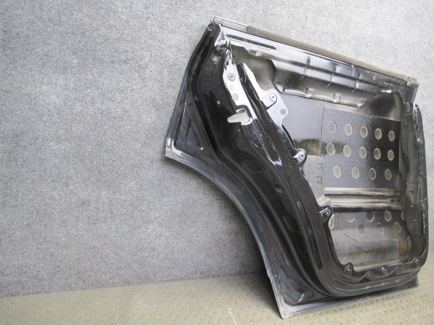 2003-2010 Porsche Cayenne 955 Rear Left Door Shell Panel