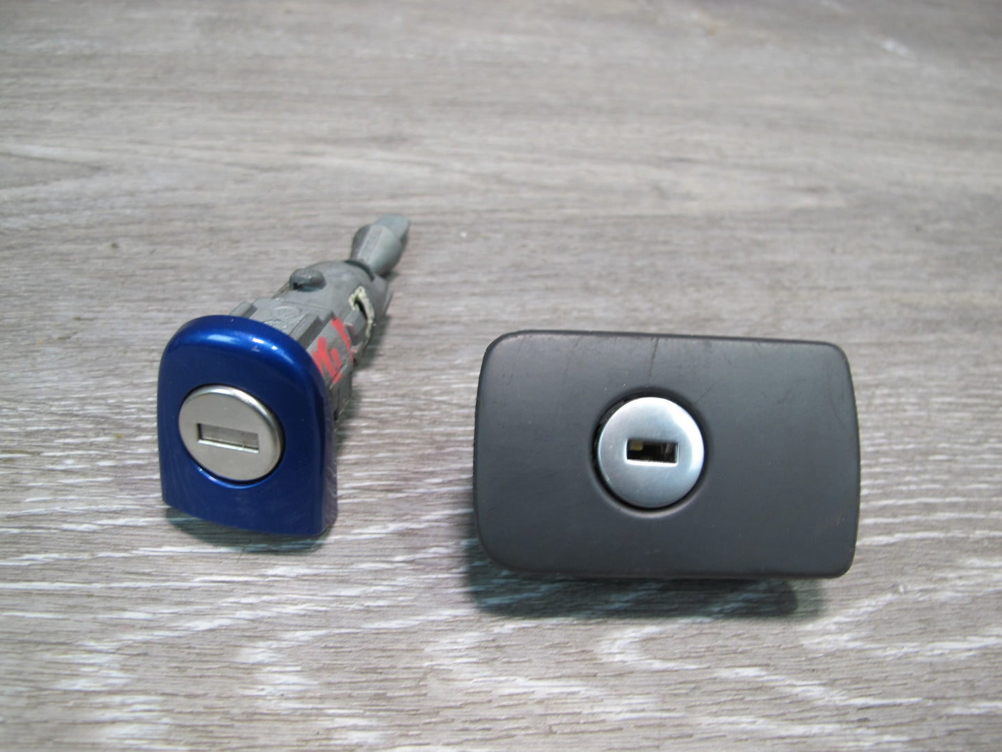 2008 VW R32 VR6 ECU ECM BCM Theft Speedometer Ignition Glove Door Lock KEY Set
